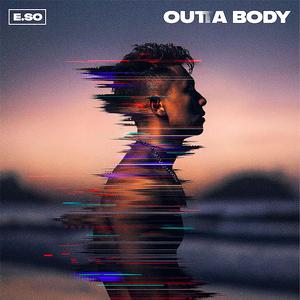 韩国美女把胸罩解开看奶头
