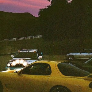 韩国美女把胸罩解开看奶头
